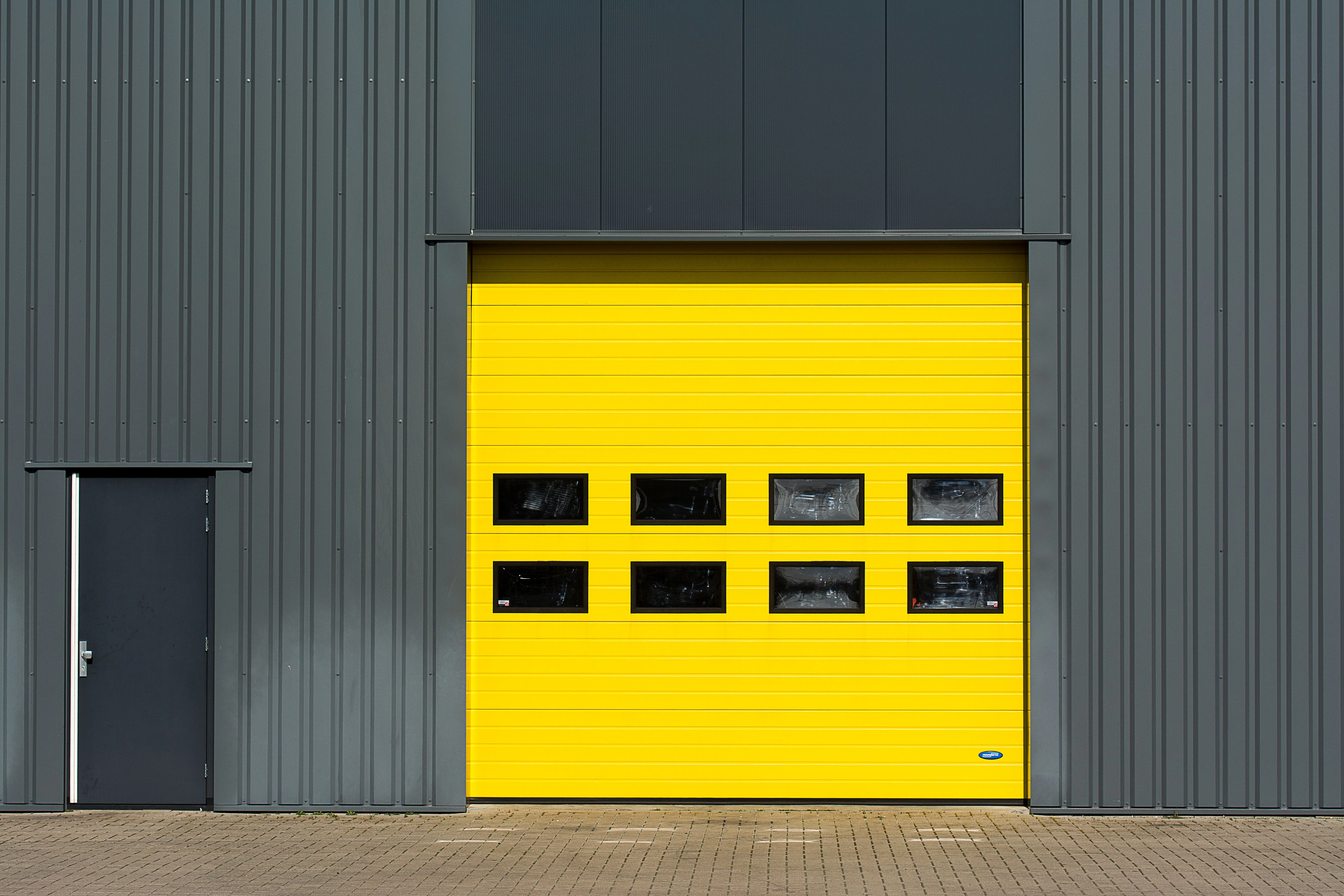 Residential garage door in Huntington Beach